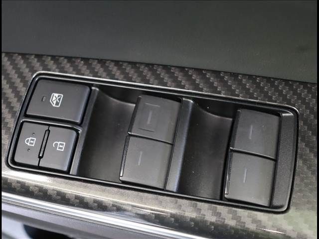 TOYOTA CROWN SEDAN HYBRID 2021 Image 31