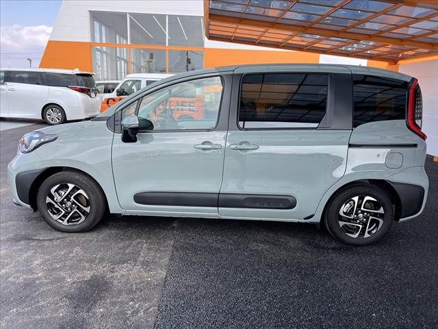 TOYOTA SIENTA HYBRID 2024 Image 31