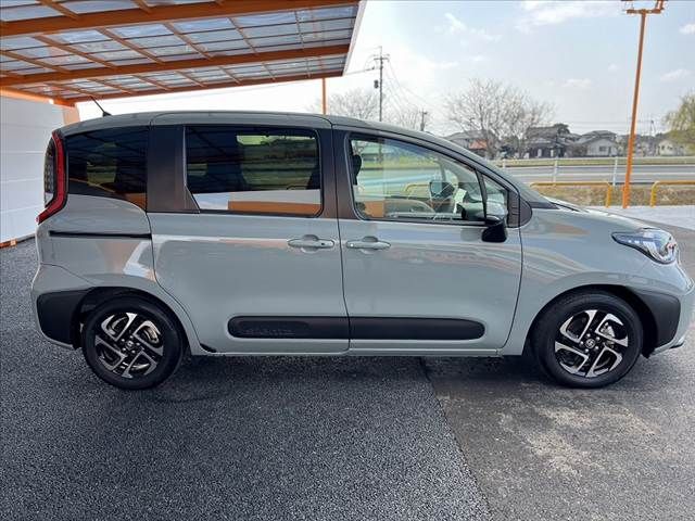 TOYOTA SIENTA HYBRID 2024 Image 31