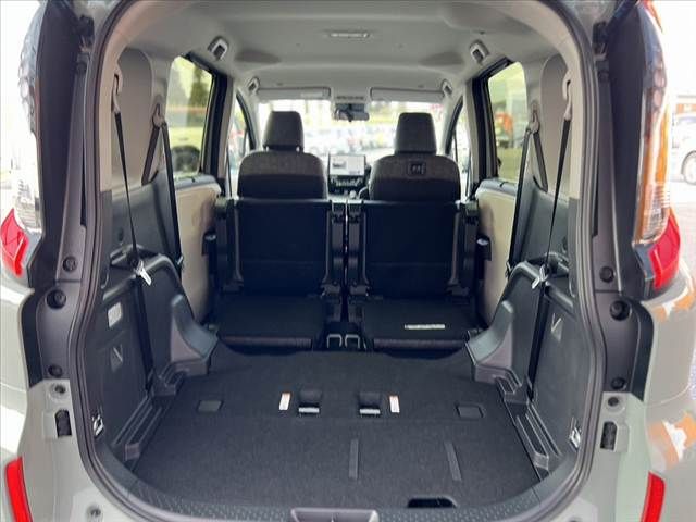 TOYOTA SIENTA HYBRID 2024 Image 31