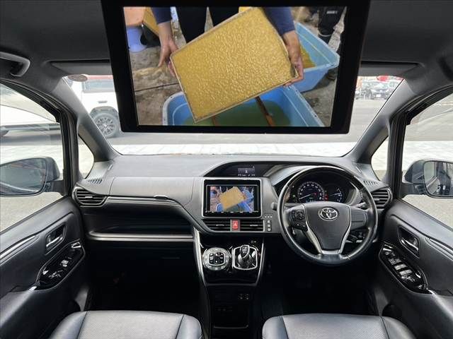 TOYOTA ESQUIRE HYBRID 2017 Image 31