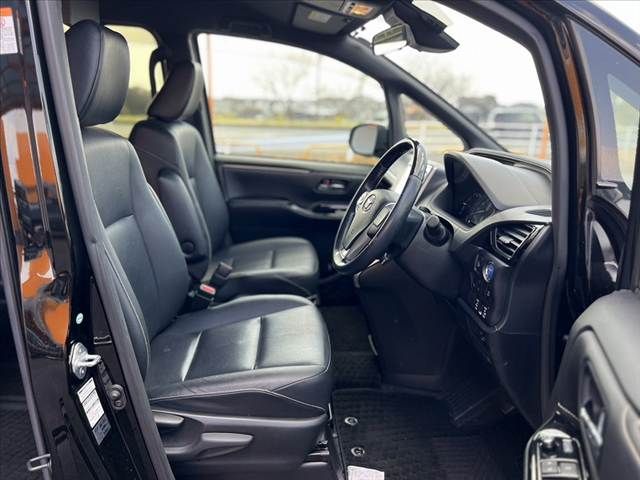 TOYOTA ESQUIRE HYBRID 2017 Image 31