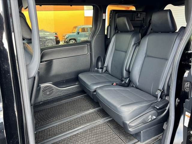 TOYOTA ESQUIRE HYBRID 2017 Image 31