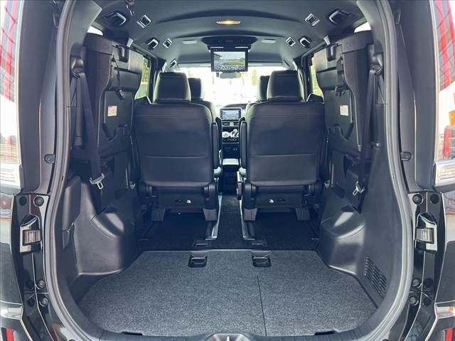 TOYOTA ESQUIRE HYBRID 2017 Image 31