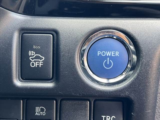 TOYOTA ESQUIRE HYBRID 2017 Image 31