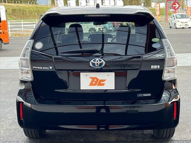 TOYOTA PRIUS ALPHA 2013 Image 31
