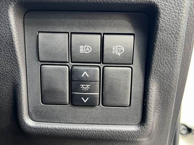 TOYOTA LANDCRUISER PRADO 2020 Image 31