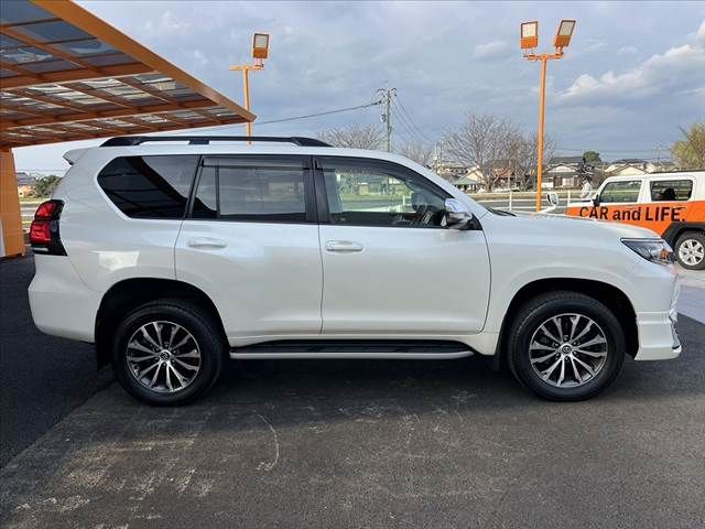 TOYOTA LANDCRUISER PRADO 2020 Image 31