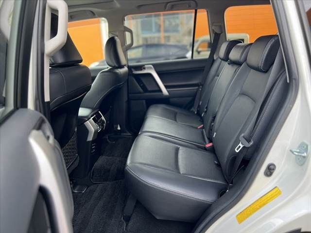 TOYOTA LANDCRUISER PRADO 2020 Image 31