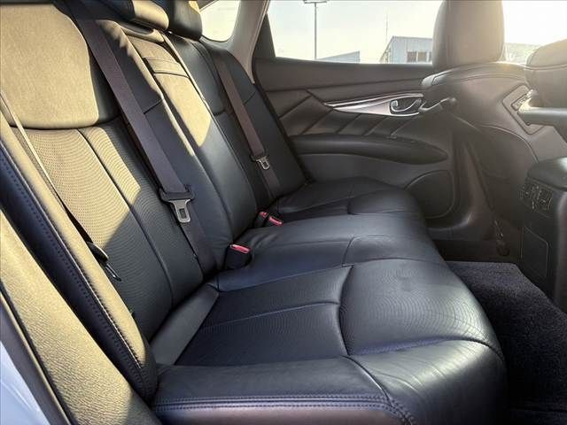 NISSAN FUGA HYBRID 2013 Image 31