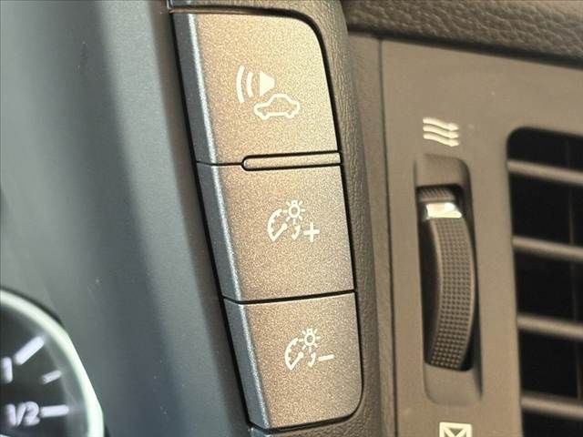 NISSAN FUGA HYBRID 2013 Image 31