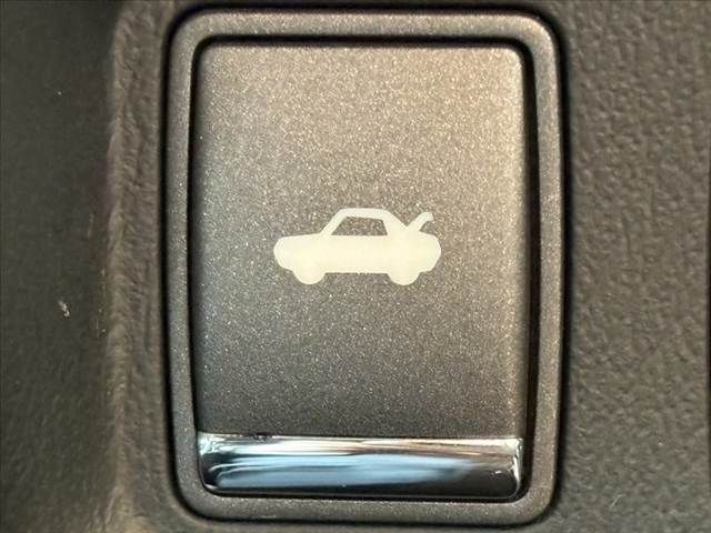 NISSAN FUGA HYBRID 2013 Image 31