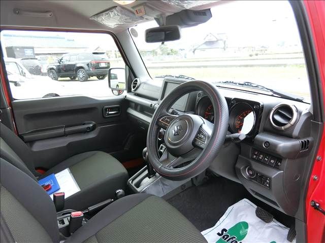 SUZUKI JIMNY NOMADE 2025 Image 31