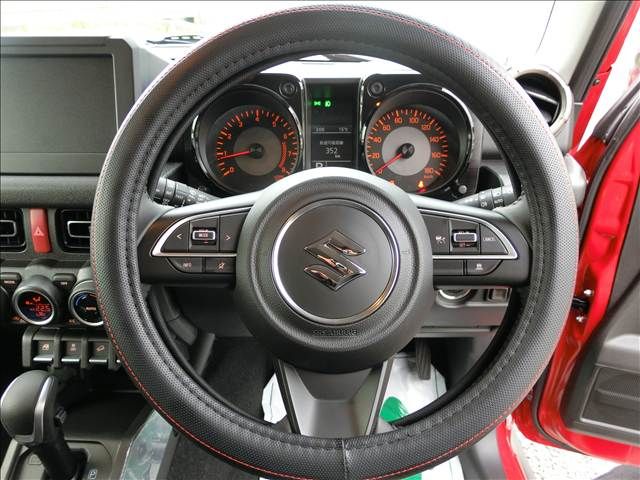 SUZUKI JIMNY NOMADE 2025 Image 31