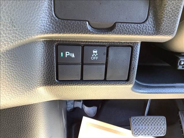 HONDA N BOX CUSTOM 2022 Image 31