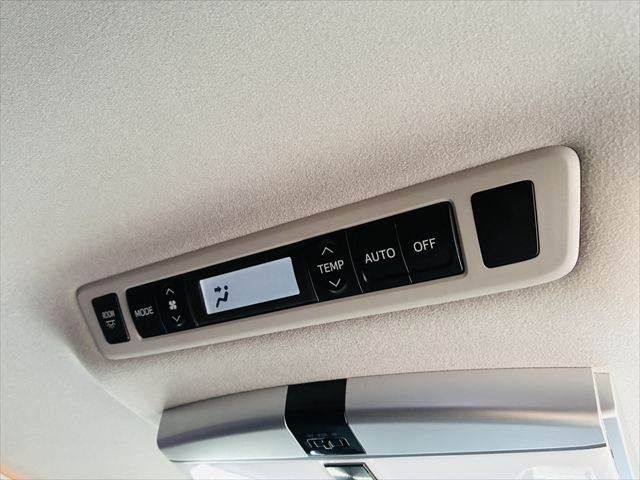 TOYOTA ALPHARD 2011 Image 31