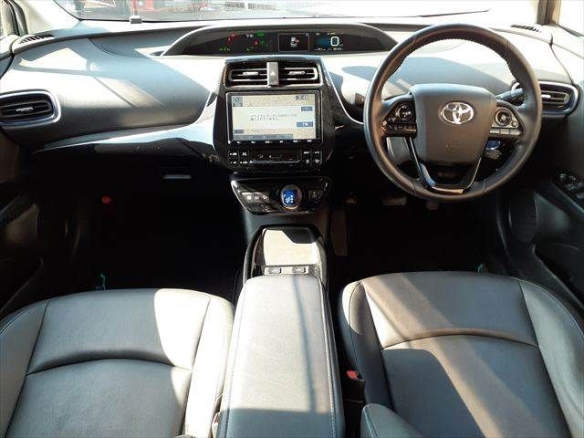 TOYOTA PRIUS 2019 Image 31