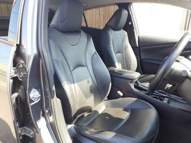 TOYOTA PRIUS 2019 Image 31