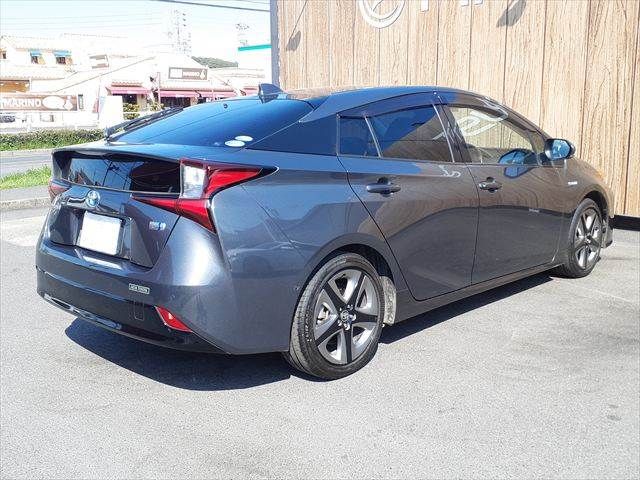 TOYOTA PRIUS 2019 Image 31