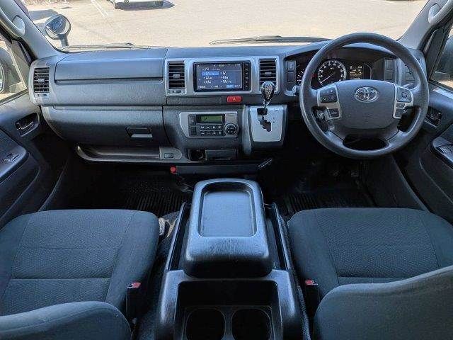 TOYOTA HIACE VAN 2WD 2021 Image 31
