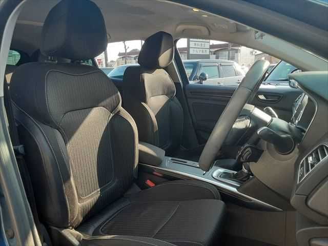 RENAULT MEGANE HATCH 2019 Image 31