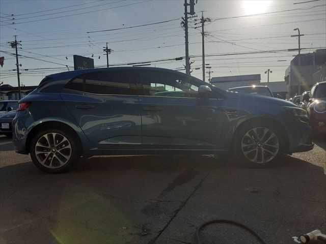 RENAULT MEGANE HATCH 2019 Image 31