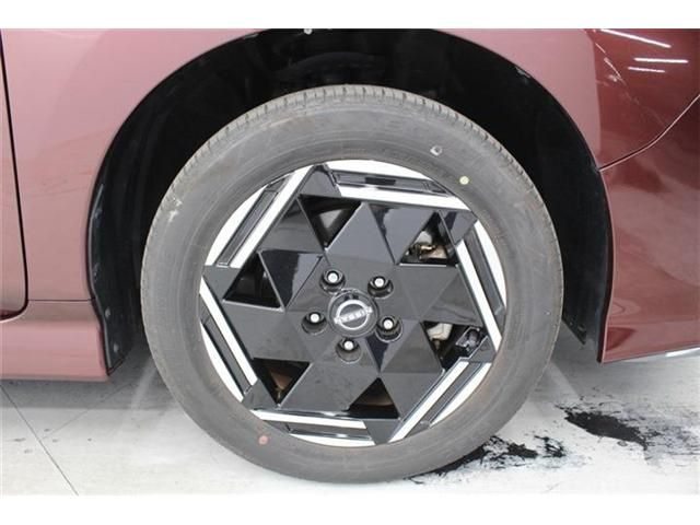 NISSAN LEAF 2022 Image 31