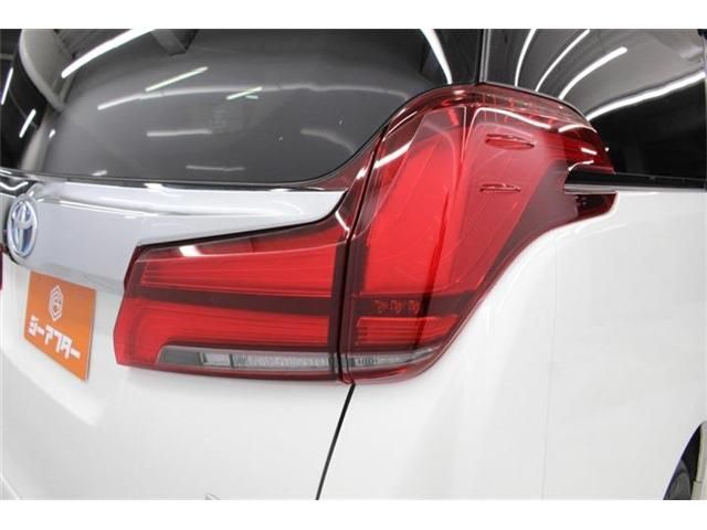 TOYOTA ALPHARD HYBRID 4WD 2019 Image 31
