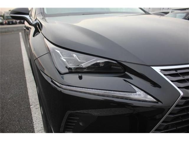 TOYOTA LEXUS NX300H AWD 2018 Image 31