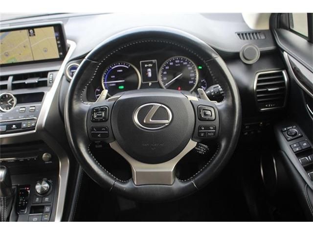 TOYOTA LEXUS NX300H AWD 2018 Image 31