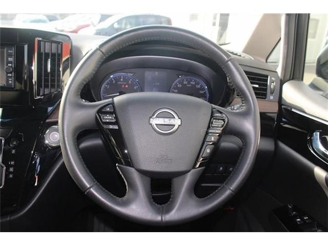 NISSAN ELGRAND 2024 Image 31