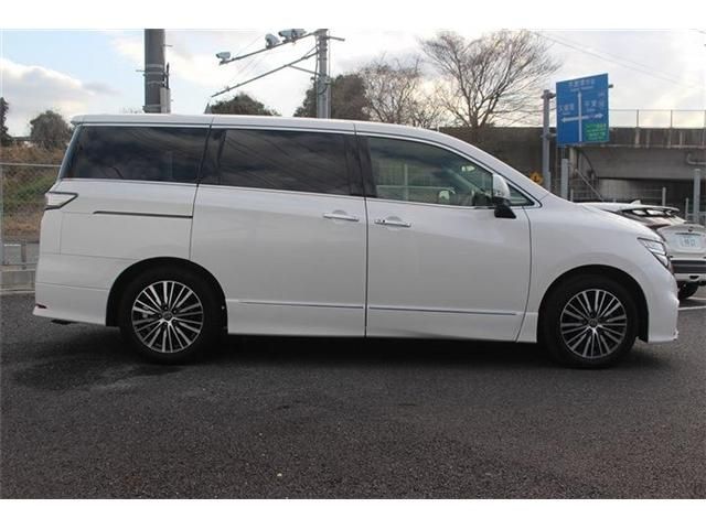 NISSAN ELGRAND 2024 Image 31
