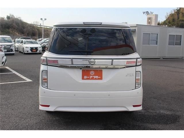 NISSAN ELGRAND 2024 Image 31