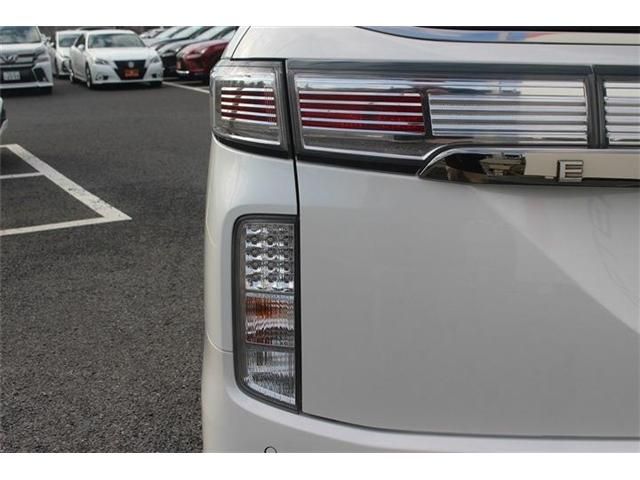 NISSAN ELGRAND 2024 Image 31