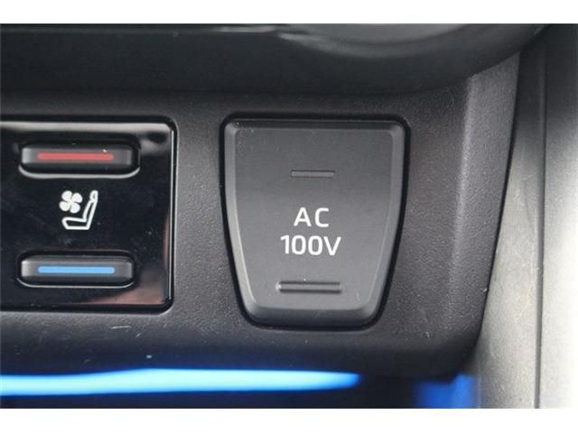 TOYOTA RAV4 PHV 2022 Image 31