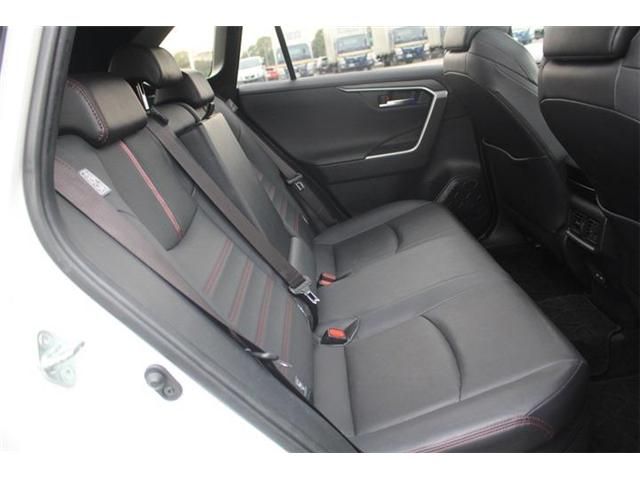 TOYOTA RAV4 PHV 2022 Image 31