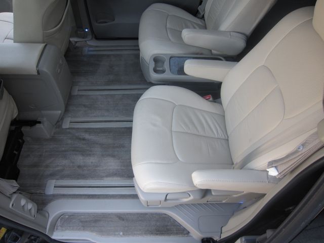TOYOTA ESTIMA HYBRID 4WD 2011 Image 31