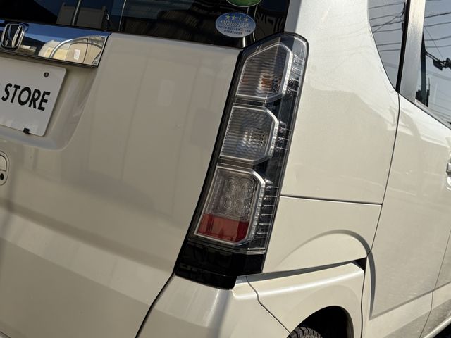 HONDA N BOX 2012 Image 31