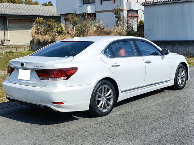 TOYOTA LEXUS LS600HL 2015 Image 31