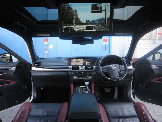 TOYOTA LEXUS LS600HL 2015 Image 31