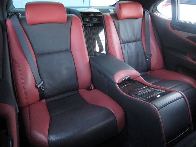 TOYOTA LEXUS LS600HL 2015 Image 31