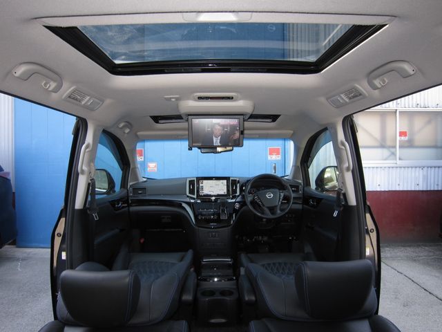 NISSAN ELGRAND 2023 Image 31