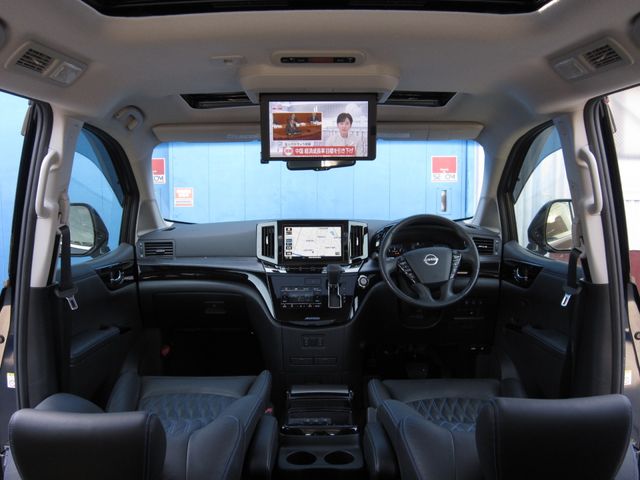 NISSAN ELGRAND 2023 Image 31