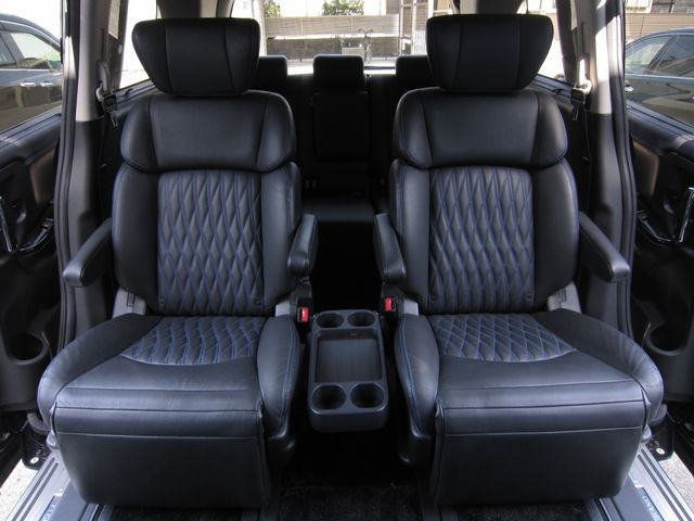 NISSAN ELGRAND 2023 Image 31