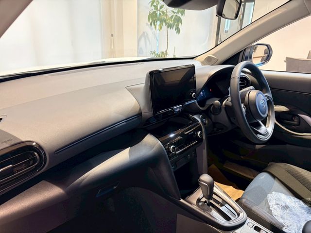 TOYOTA YARIS CROSS HYBRID 2026 Image 31