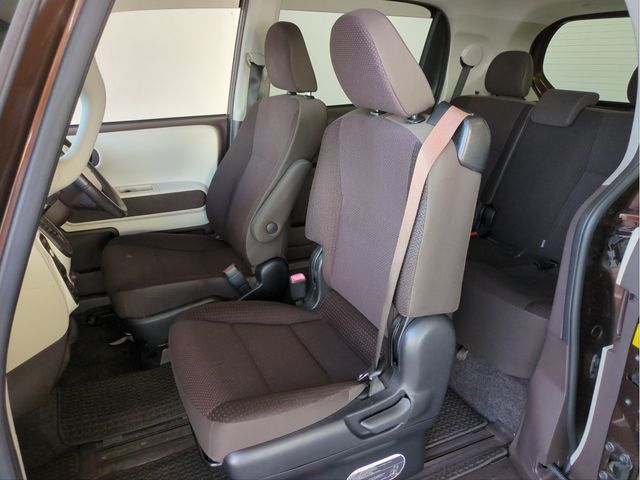 TOYOTA SPADE 2014 Image 31