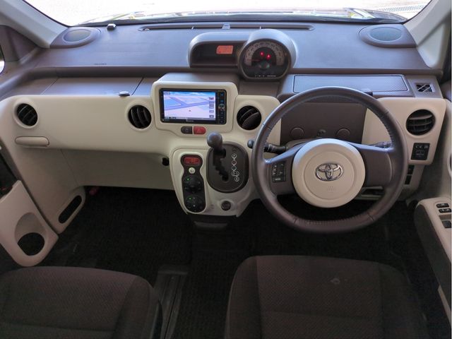 TOYOTA SPADE 2014 Image 31