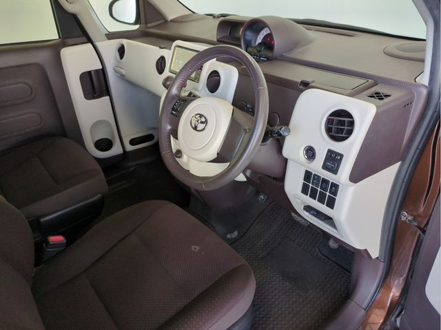 TOYOTA SPADE 2014 Image 31