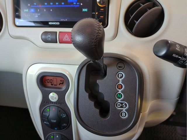 TOYOTA SPADE 2014 Image 31