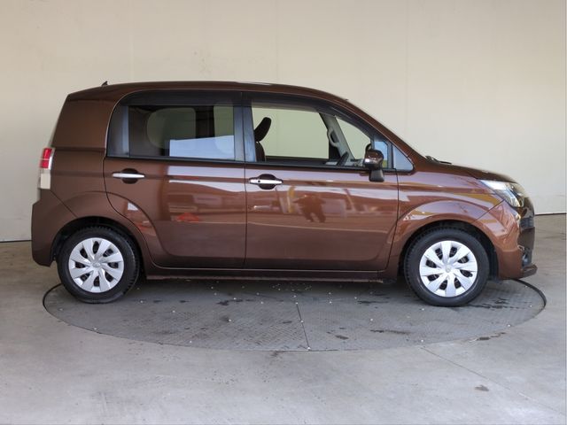 TOYOTA SPADE 2014 Image 31